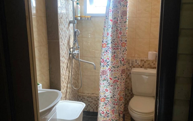 Uyutny Letniy Domik Chalet