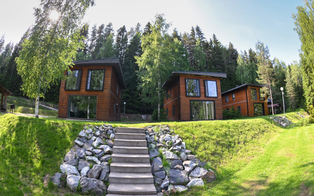 Коттедж Brusnika Village