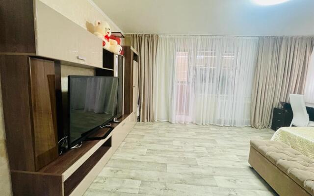 Апартаменты Двухкомнатная квартира на Вахитова 23