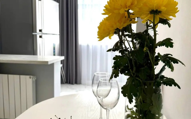 Stilnaya Ryadom S Parkom Rivyera Flat
