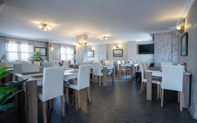 Valide Hotel