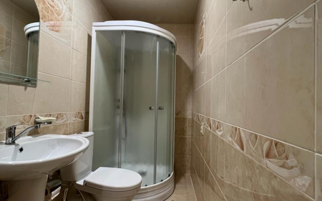 Adamas Hotel