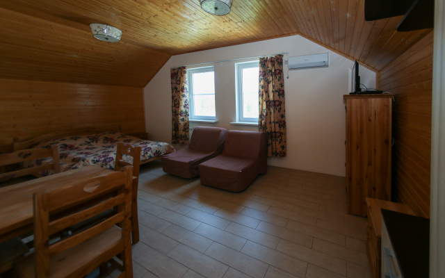 Arina Guest house