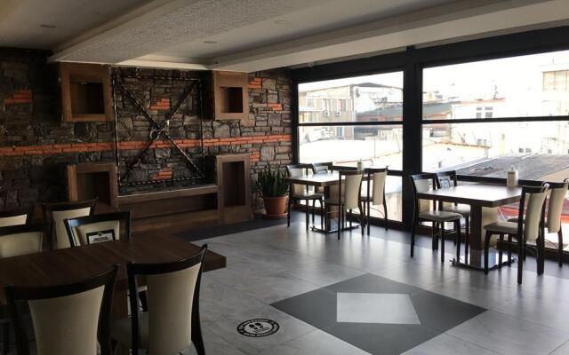 Grand Ons Hotel