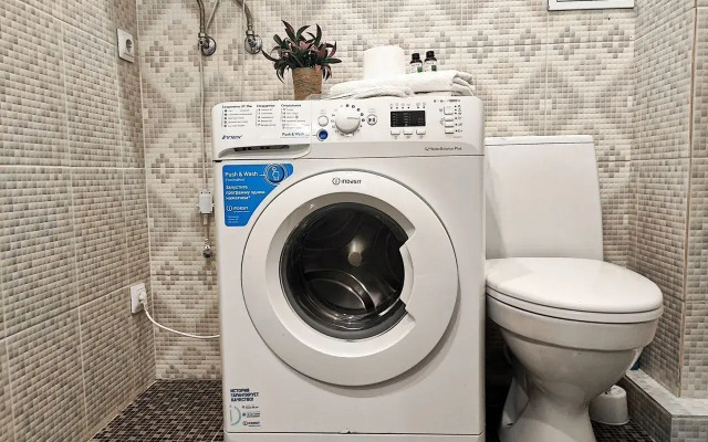 V Tsentralnom Sochi s Bolshoy Lodzhiey Flat