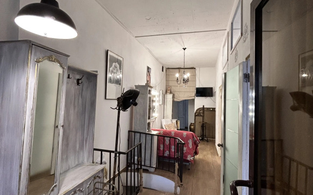 Квартира Лофт на Набережной c Отдельным Входом и 2-мя Санузлами