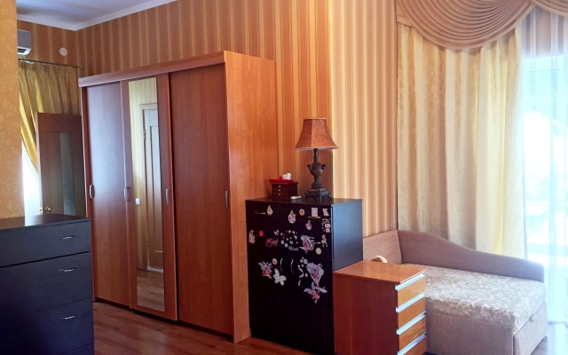 151 Per Zapadny Private House