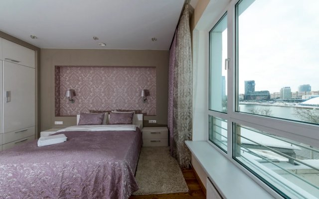 Апартаменты 4-комнатные HomeApart Сторожовская, 6