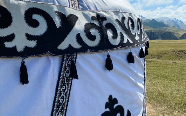 Кемпинг Yurt camp Kolsuu At Bashy