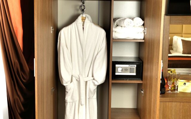 Золотые пески