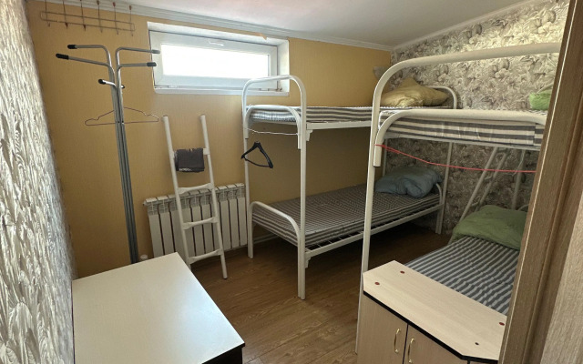 V Tsentre Kazani Lodging House