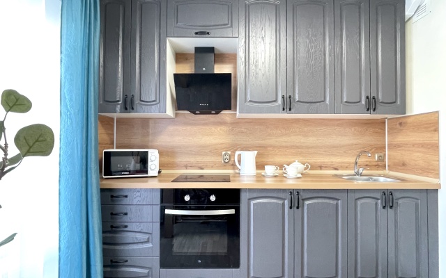 2 Nochi Na Prospekte Starorusskiy 11 Flat