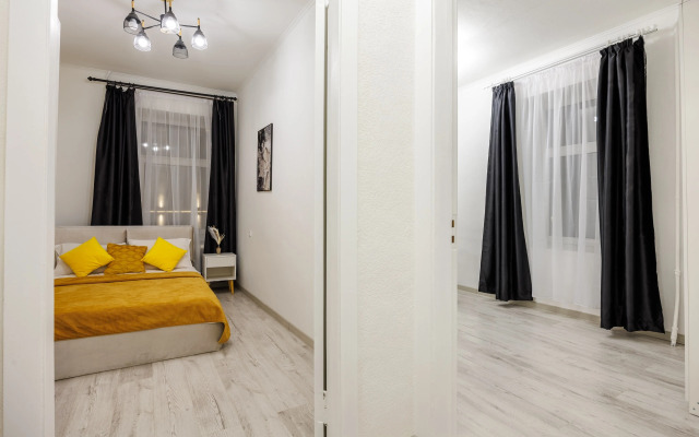 Квартира на площади Восстания