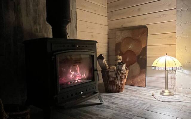 Shale V Lesu Guest house