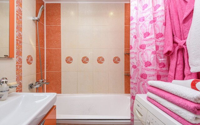 Апартаменты Пять Звёзд на Омской 64