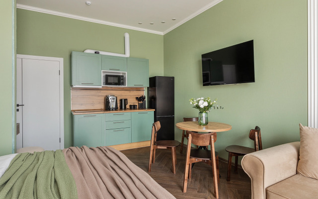 JN Apartments Dizajnerskaya vidovaya studiya s balkonom Flat