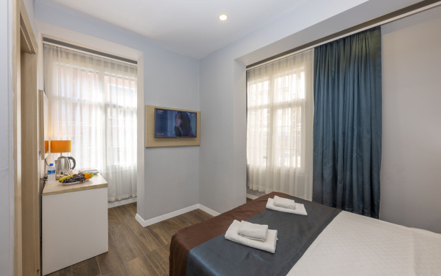 Legend Tulip Hotel