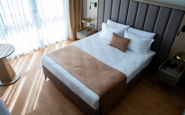 Renex Hotel