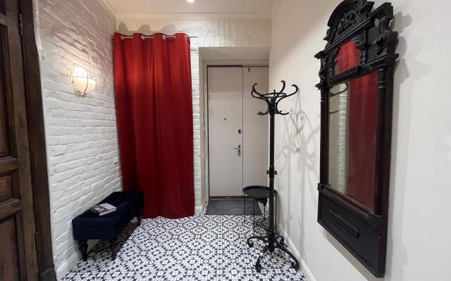 Квартира дизайнерская на Кирочной 6