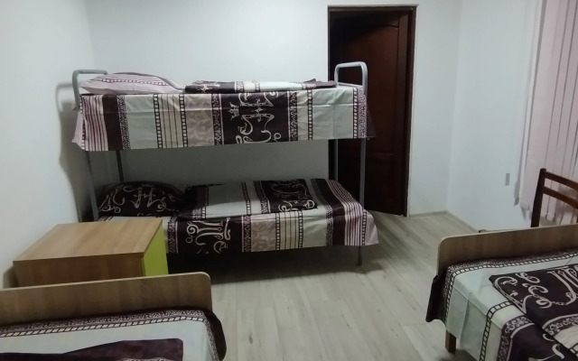 Komnatyi Na Tsne Guest house