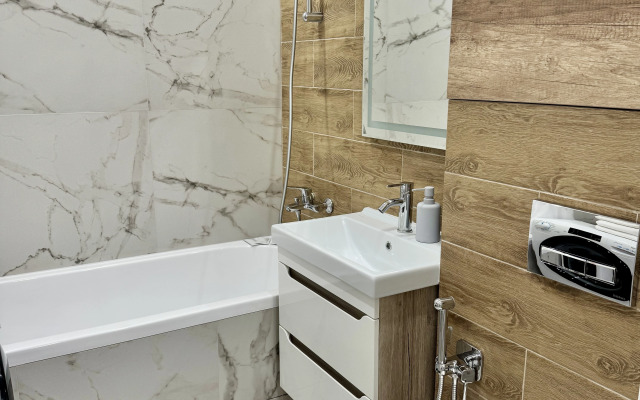 Квартира Двухкомнатная на Строителей 60/4