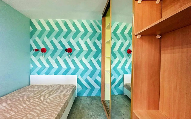 Ryadom s metro Vojkovskaya na Novopodmoskovnom pereulke Apartments