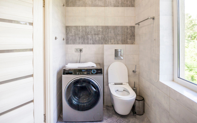 U Morya S Basseinom v Zhk Solnechniy apt31 Apartment