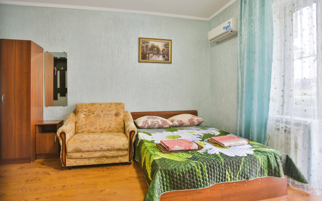 Aprelsky Guest House