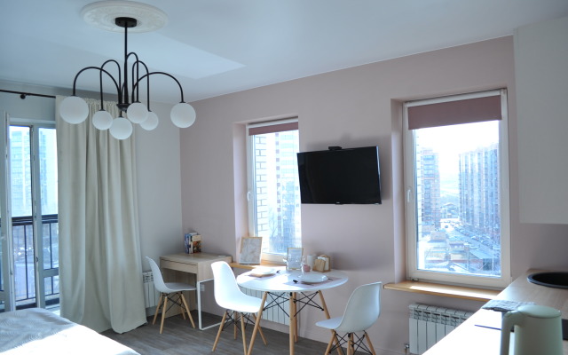 18b Studio Flats