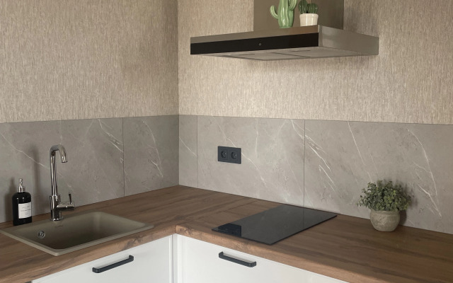 Квартира Просторная на Курсантов Кировцев