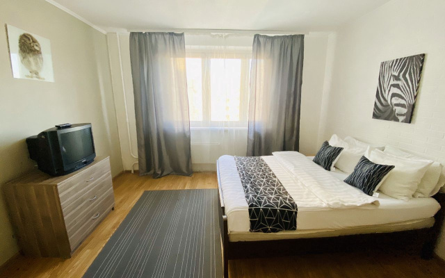Flotskiy proyezd 1 Apartments