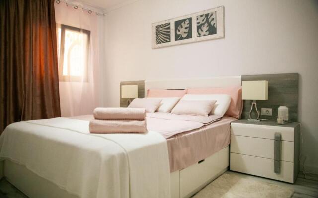 Parque Cristina Ocean View Apartments
