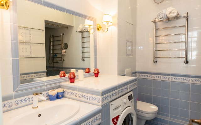 Samotsvet Na Naberezhnoy Kanala Griboyedova 49 Apartments