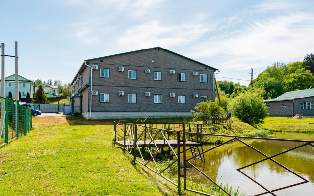Petrovskiy Bereg Hotel