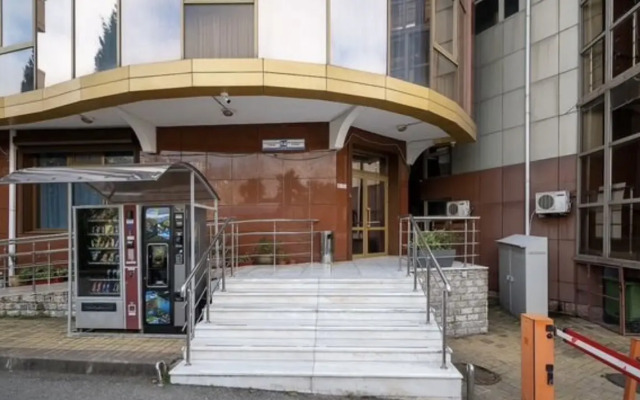 V Zhk Versal Nesebrskaya 14 Flat