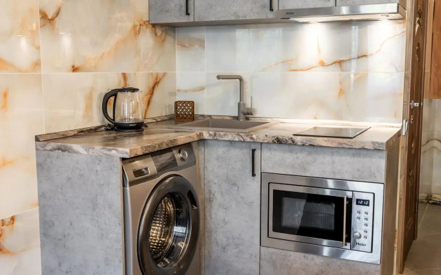 Elitny Apartament v Gostinitse Senator Flat