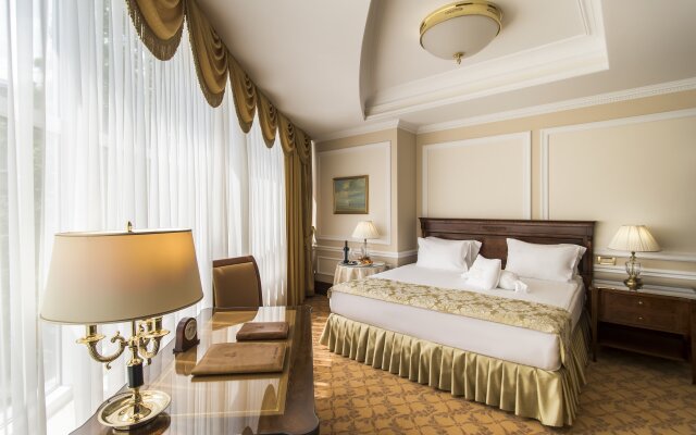 Nobil Luxury Boutique Hotel