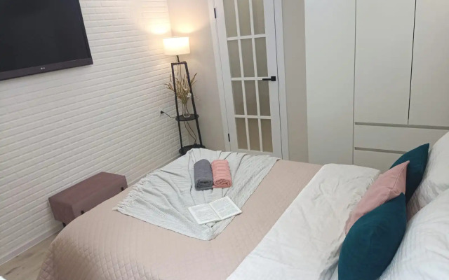 Квартира с дизайнерским ремонтом возле парка Первомайский