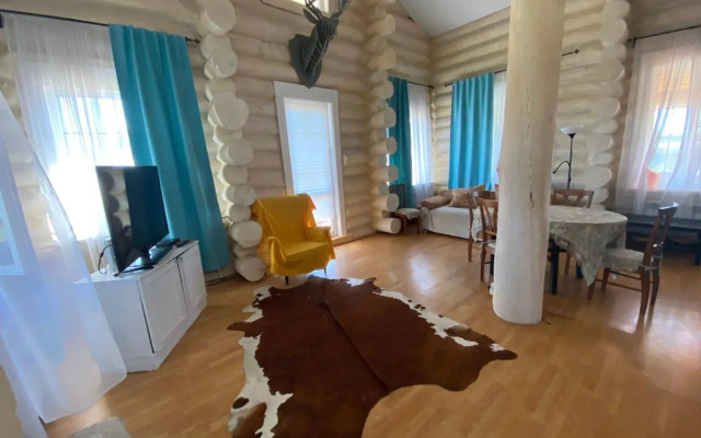 Частный Дом на Озере Старица