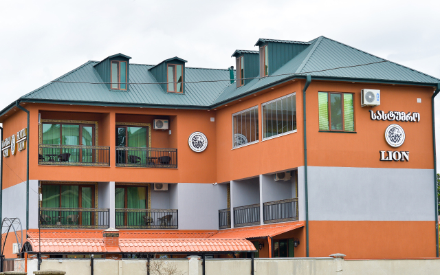 Отель Lion
