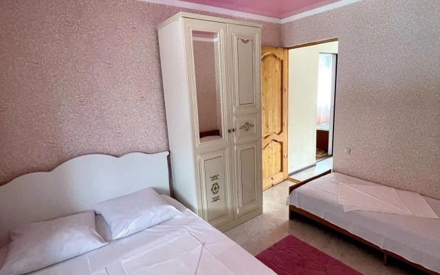 Delis Guest House
