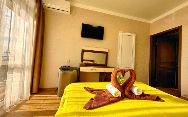 Курортный Отель GardenBerry Hotel