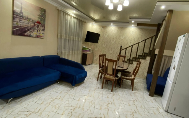 S Saunoy I Basseynom V Kurortnoy Zone Private house