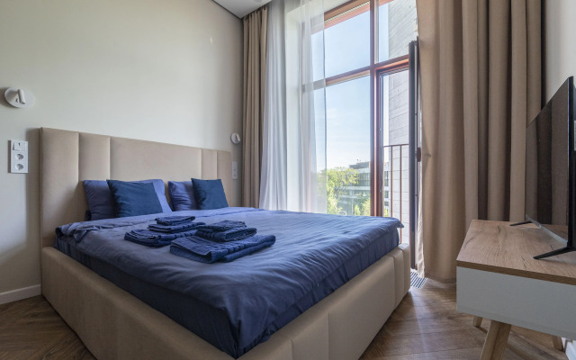 S Lichnoy Terrasoy Na Kryshe Doma Okolo Metro Apartments