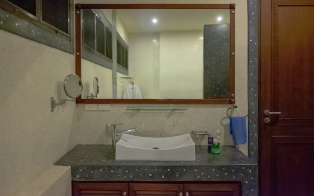 Luxurious ocean view villa with Private Pool and Jacuzzi Villa