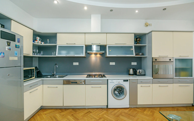 Stella Luxury Apartment in Nizami Street, Apartments