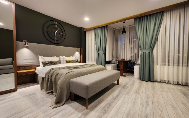 Отель Taksim Landhouse