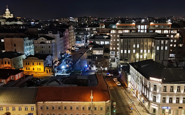 2-kh Komnatnaya Kvartira U Metro Polyanka Flat