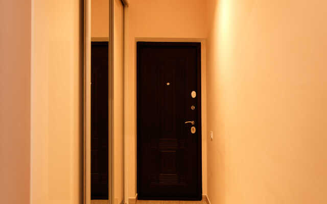 S otdelnoy spalney i balkonom Apartments