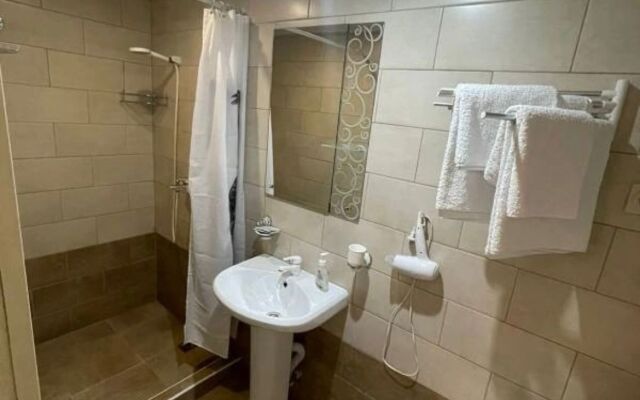 Отель Оазис